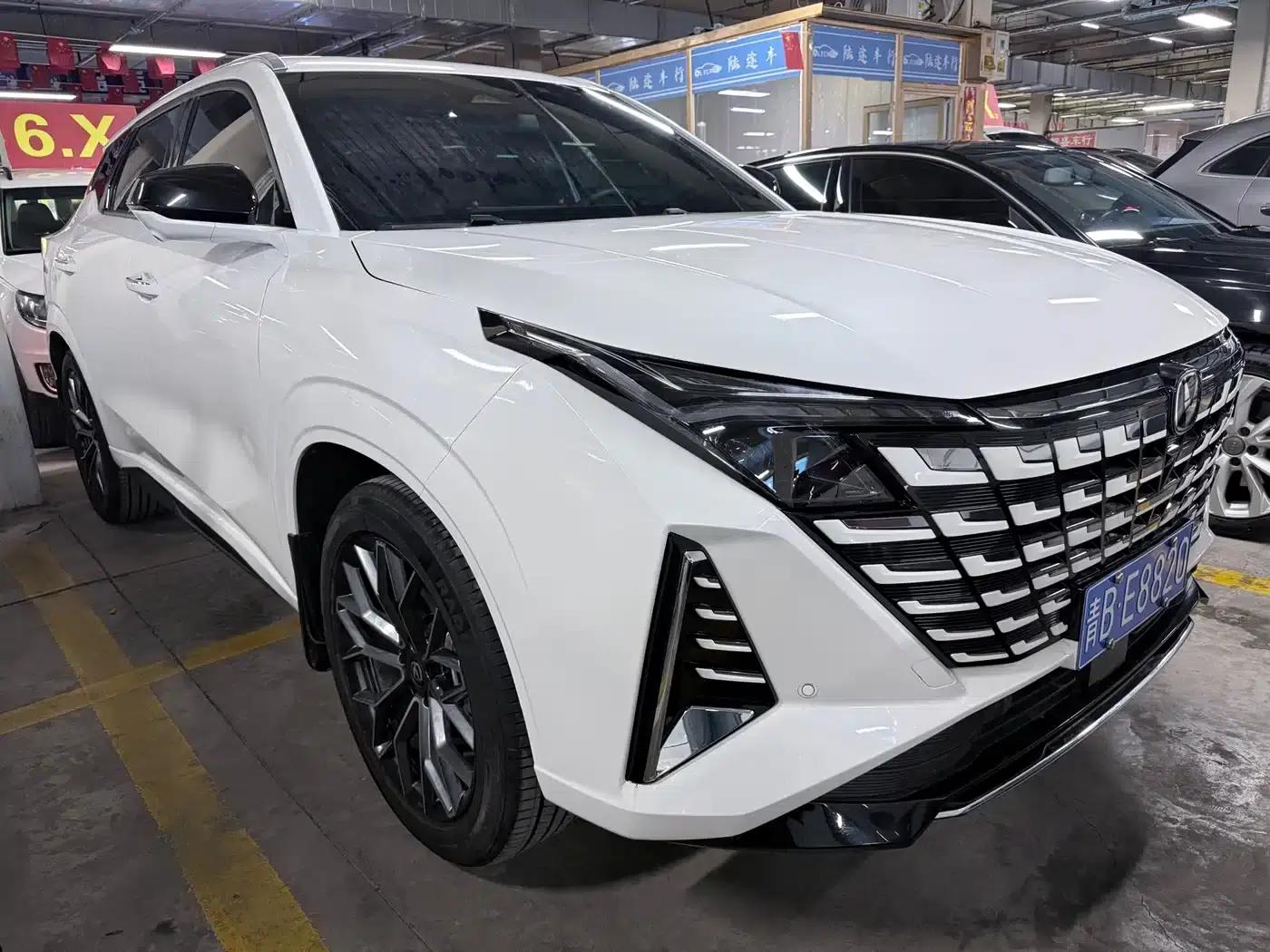 Changan UNI-Z 2025 1.5T Premium Edition — миниатюра 3