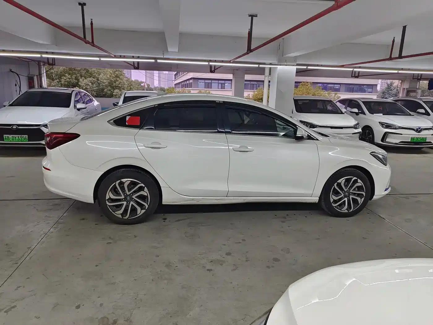 Changan Eado New Energy 2019 EV460 Smart Edition — миниатюра 4