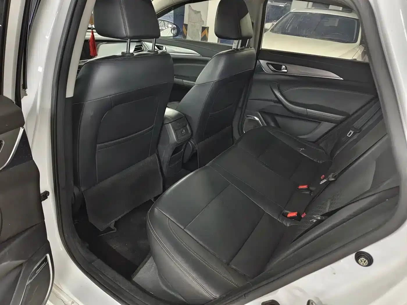 Changan Eado New Energy 2019 EV460 Smart Edition — миниатюра 7