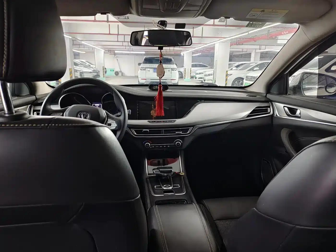Changan Eado New Energy 2019 EV460 Smart Edition — миниатюра 8