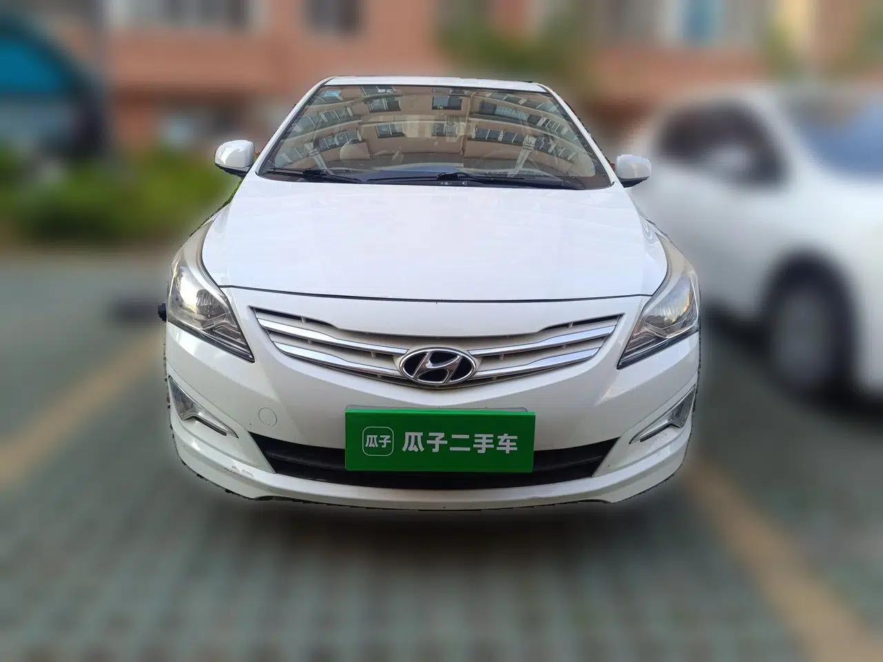 Hyundai Verna Ray 2014 1.4L Manual GLX — миниатюра 2