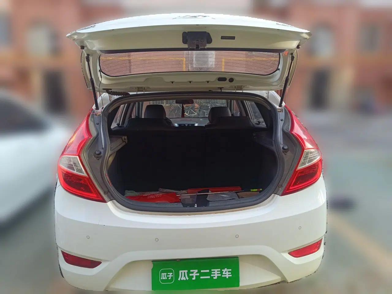 Hyundai Verna Ray 2014 1.4L Manual GLX — миниатюра 20