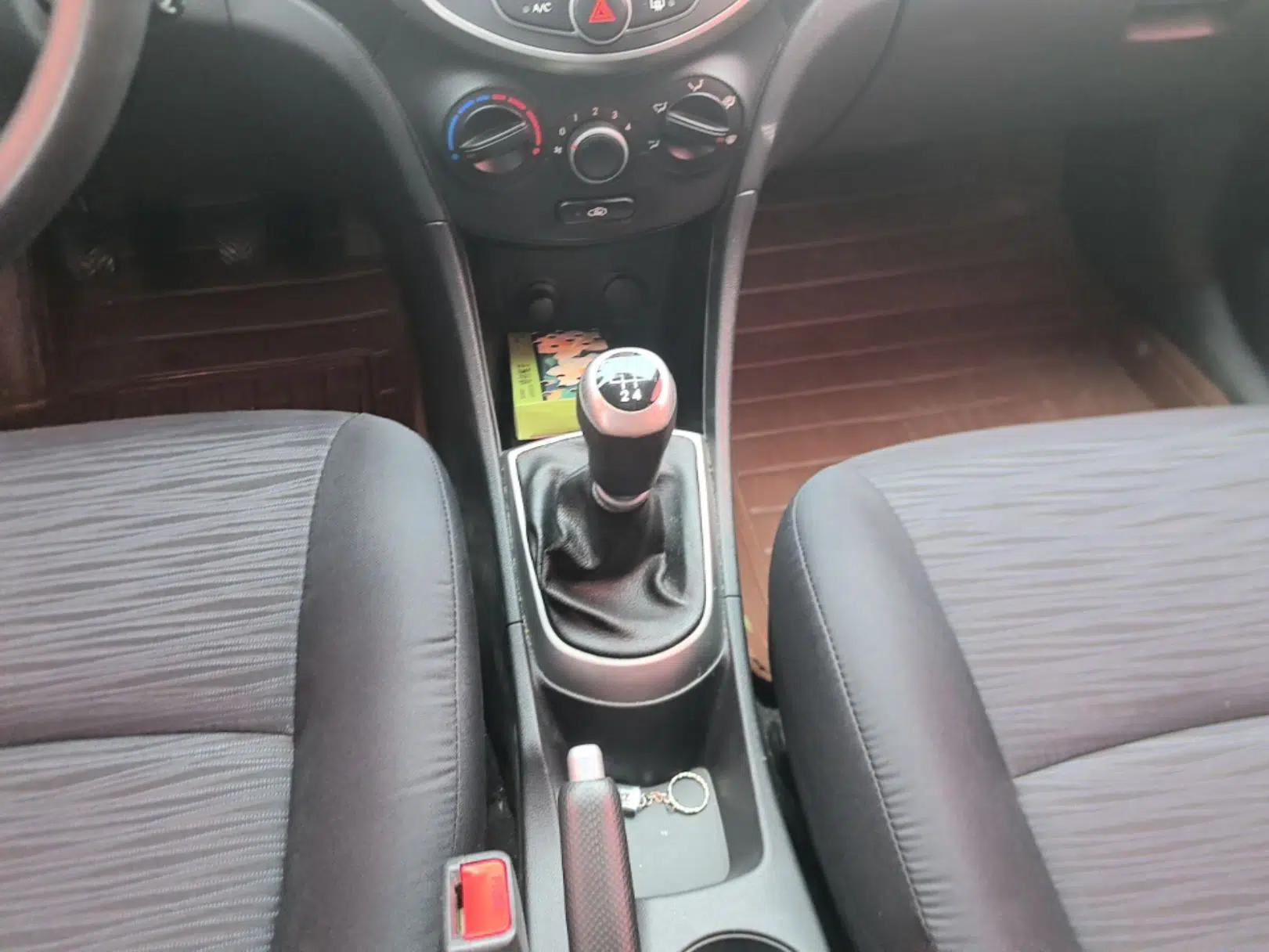 Hyundai Verna Ray 2014 1.4L Manual GLX — миниатюра 17