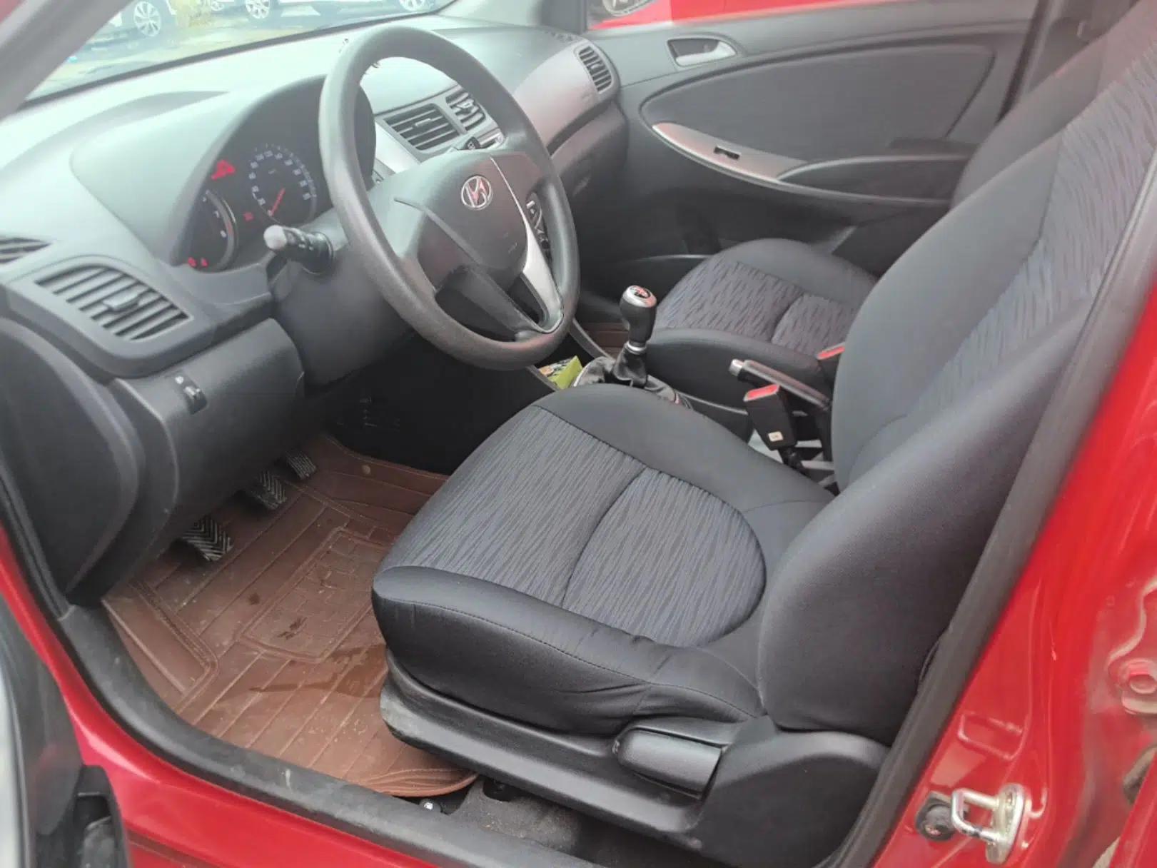 Hyundai Verna Ray 2014 1.4L Manual GLX — миниатюра 18
