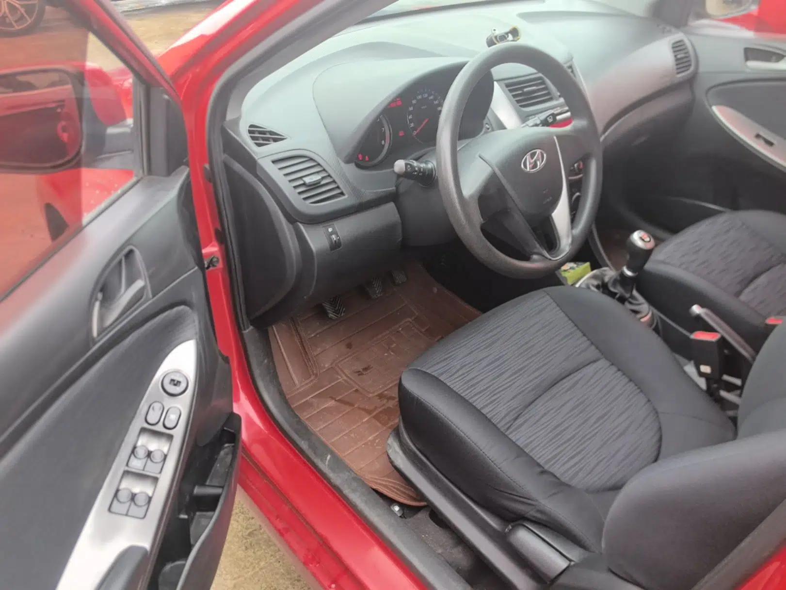 Hyundai Verna Ray 2014 1.4L Manual GLX — миниатюра 19