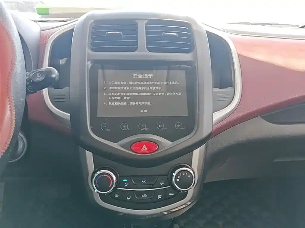 Benben 2015 1.4L IMT Premium Edition (National V Emission Standard) — миниатюра 13