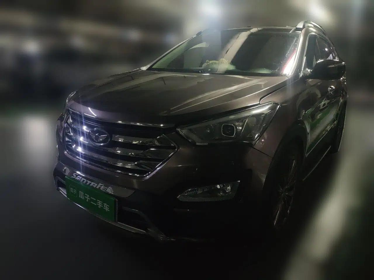 Hyundai Santa Fe Classic 2013 3.0L 4x4 Comfort Edition with Navigation 7 Seats Euro IV — миниатюра 1