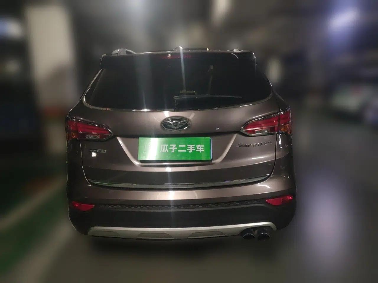 Hyundai Santa Fe Classic 2013 3.0L 4x4 Comfort Edition with Navigation 7 Seats Euro IV — миниатюра 5