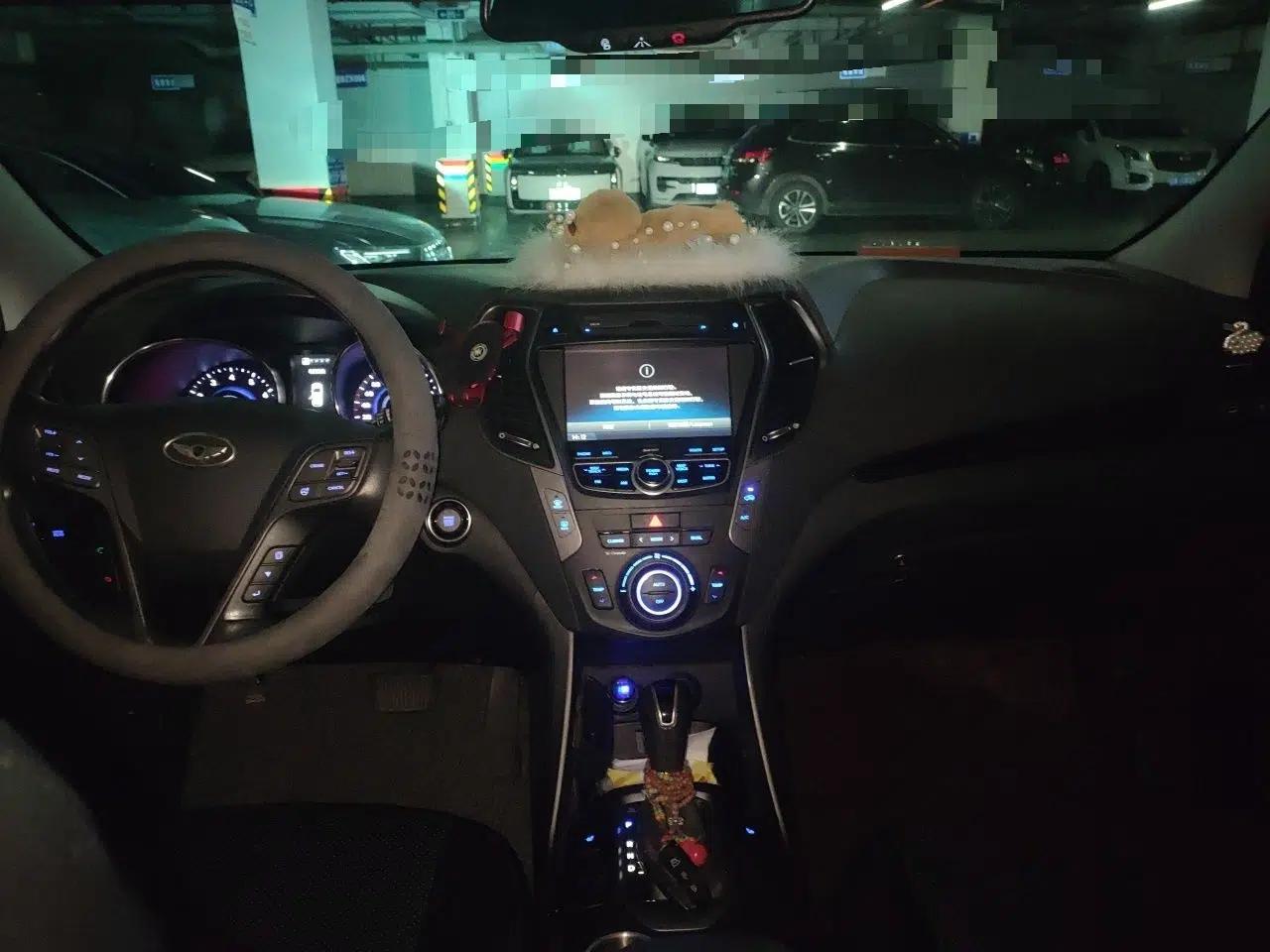 Hyundai Santa Fe Classic 2013 3.0L 4x4 Comfort Edition with Navigation 7 Seats Euro IV — миниатюра 10