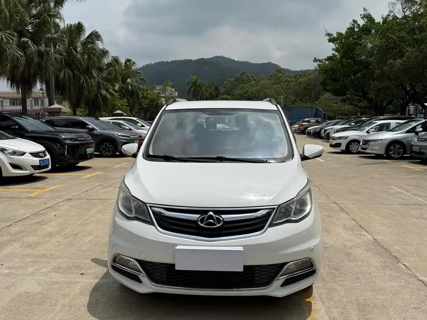Changan Oushang A600 2016 1.5L Manual Deluxe 7-Seater — миниатюра 2