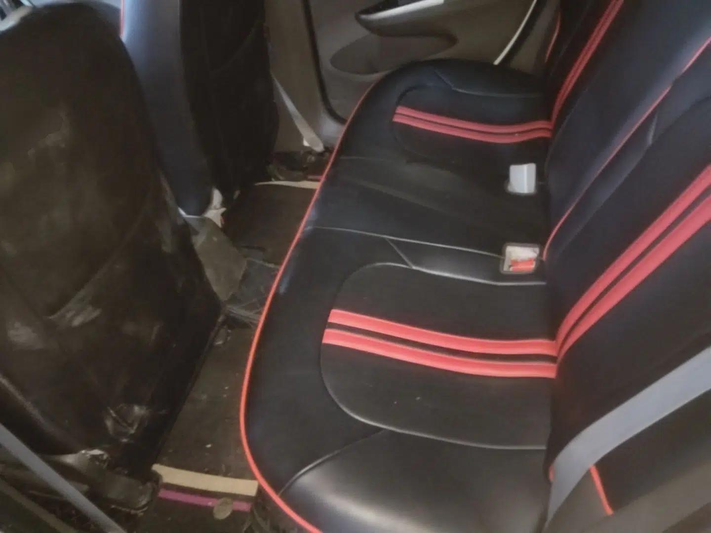 Chevrolet Lova RV 2016 1.5L Automatic Comfort Edition — миниатюра 19
