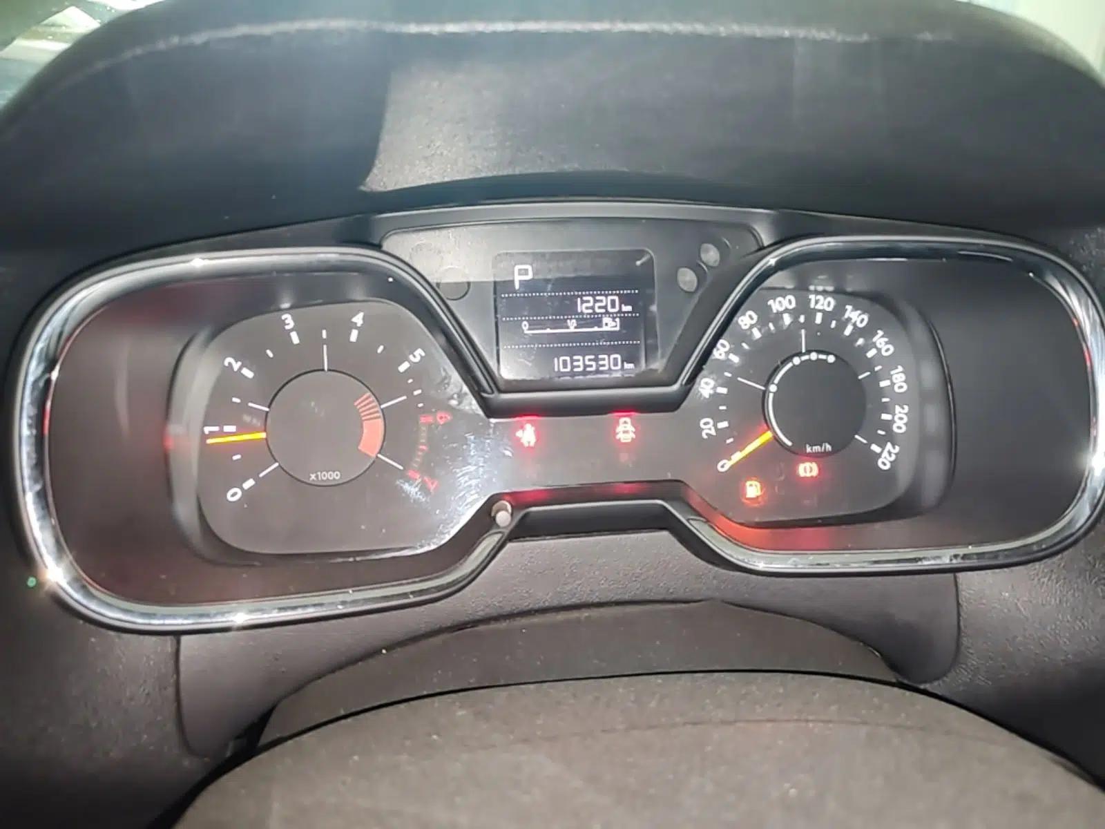 Citroen C4 Sega 2016 1.6L Automatic Comfort Model — миниатюра 15