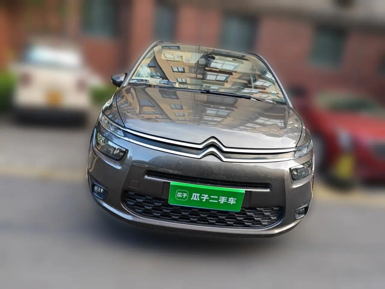 Citroen C4 Picasso 2015 Grand 1.6T Fashion Model 7 Seats — миниатюра 2