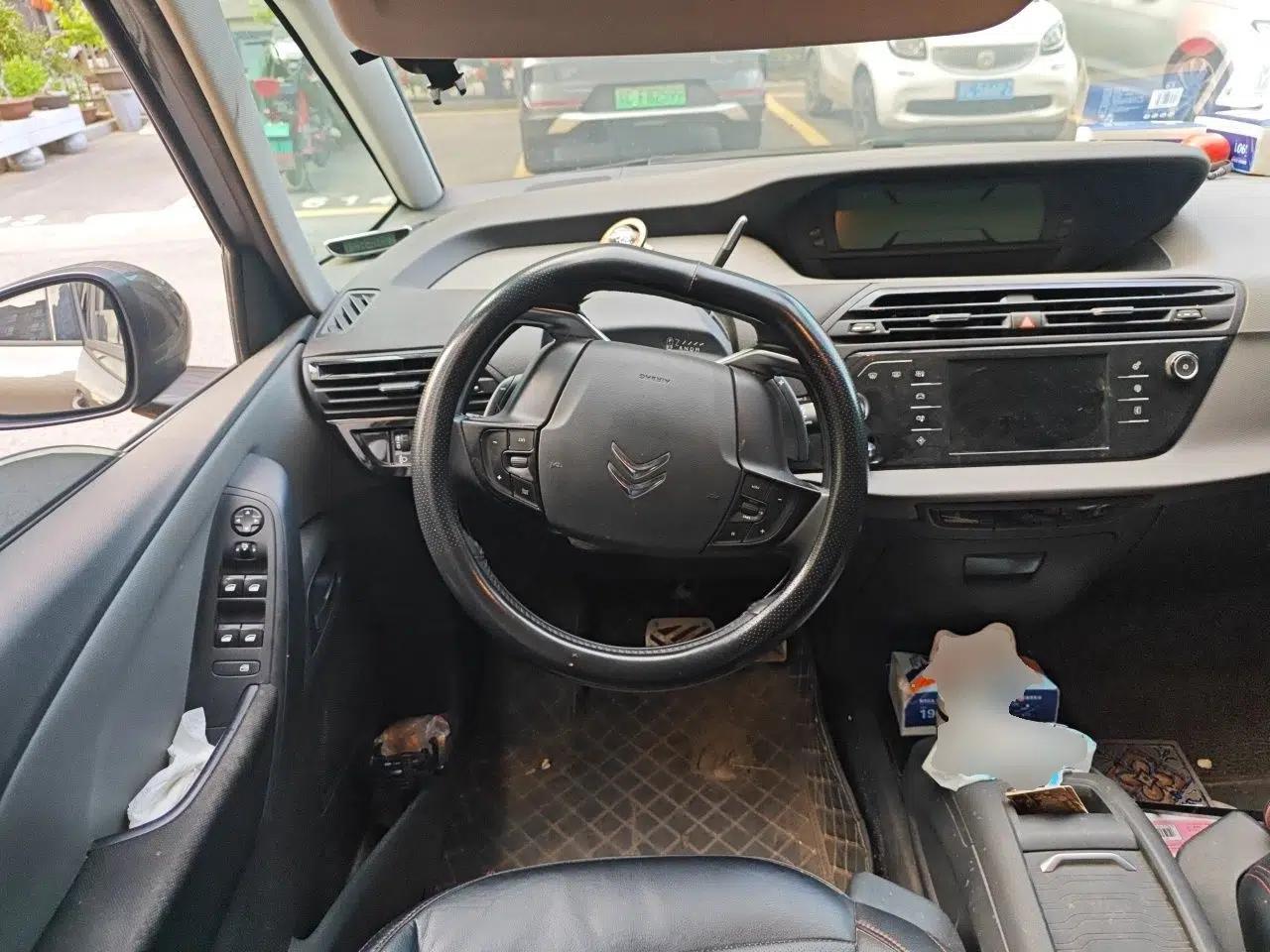 Citroen C4 Picasso 2015 Grand 1.6T Fashion Model 7 Seats — миниатюра 11