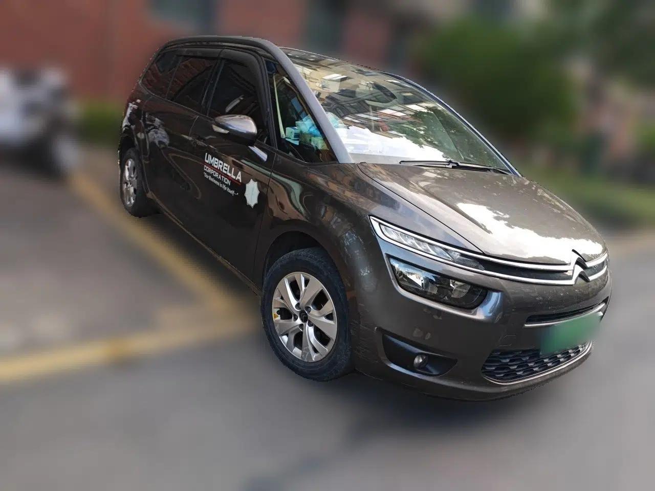 Citroen C4 Picasso 2015 Grand 1.6T Fashion Model 7 Seats — миниатюра 3