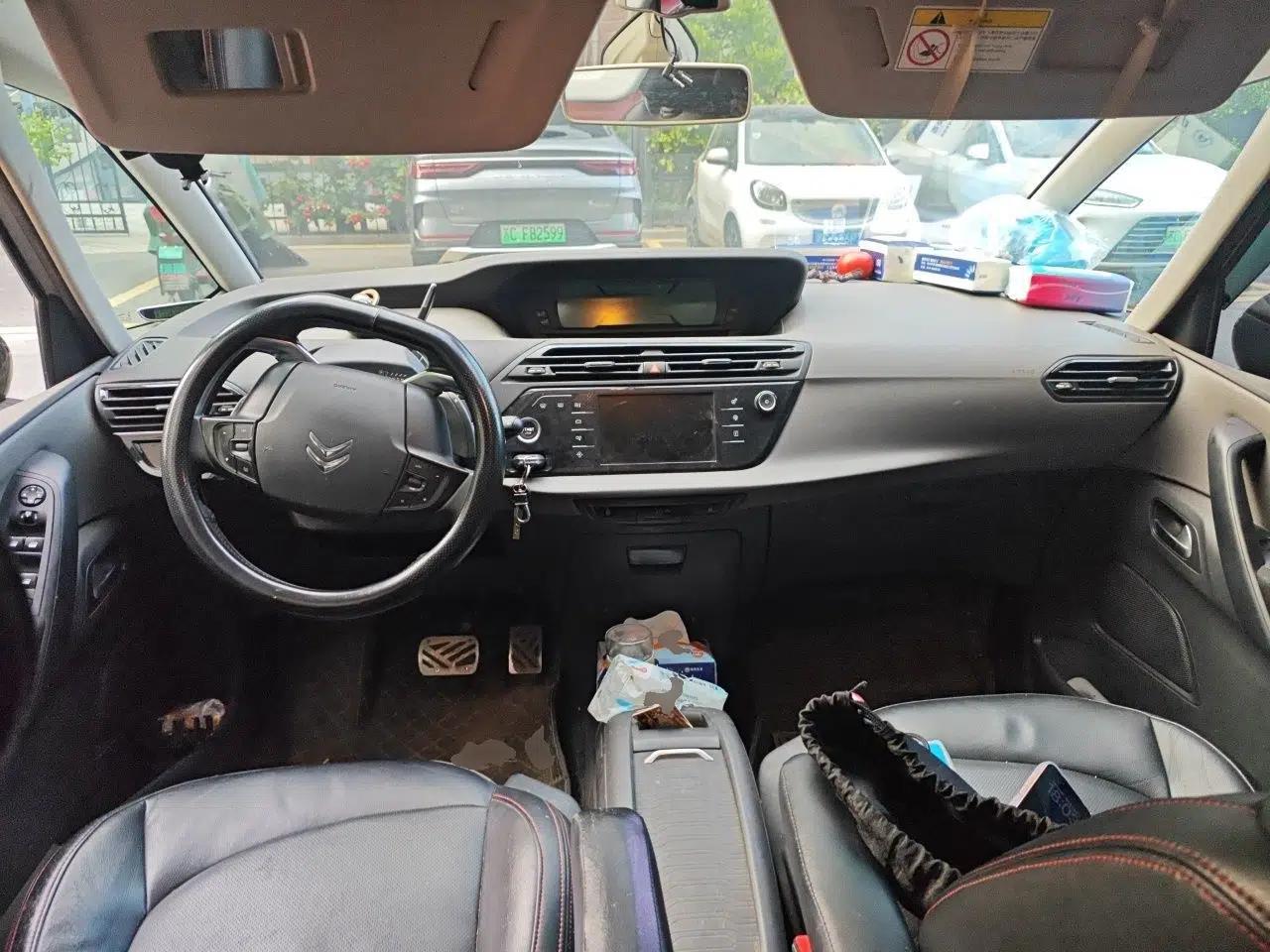 Citroen C4 Picasso 2015 Grand 1.6T Fashion Model 7 Seats — миниатюра 10