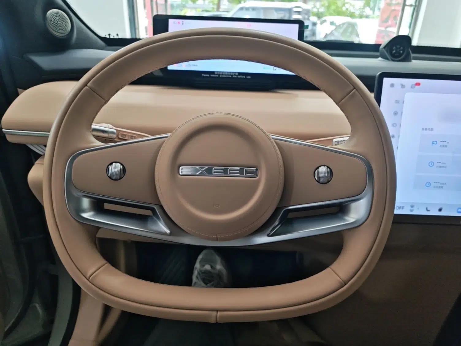 EXEED Star Era ET 2024 Extended-Range 240 Ultra All-Wheel Drive — миниатюра 13