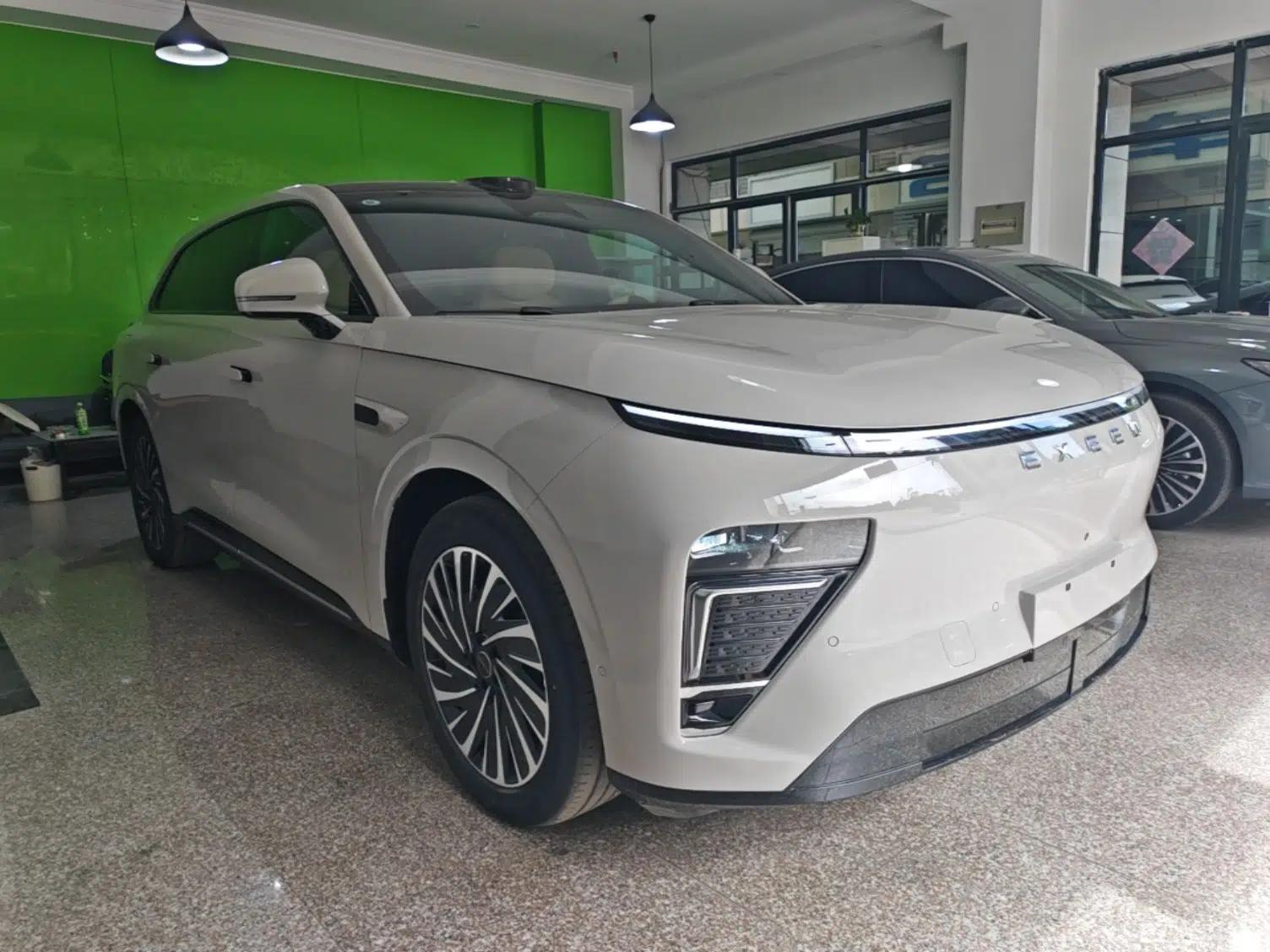 EXEED Star Era ET 2024 Extended-Range 240 Ultra All-Wheel Drive — миниатюра 6