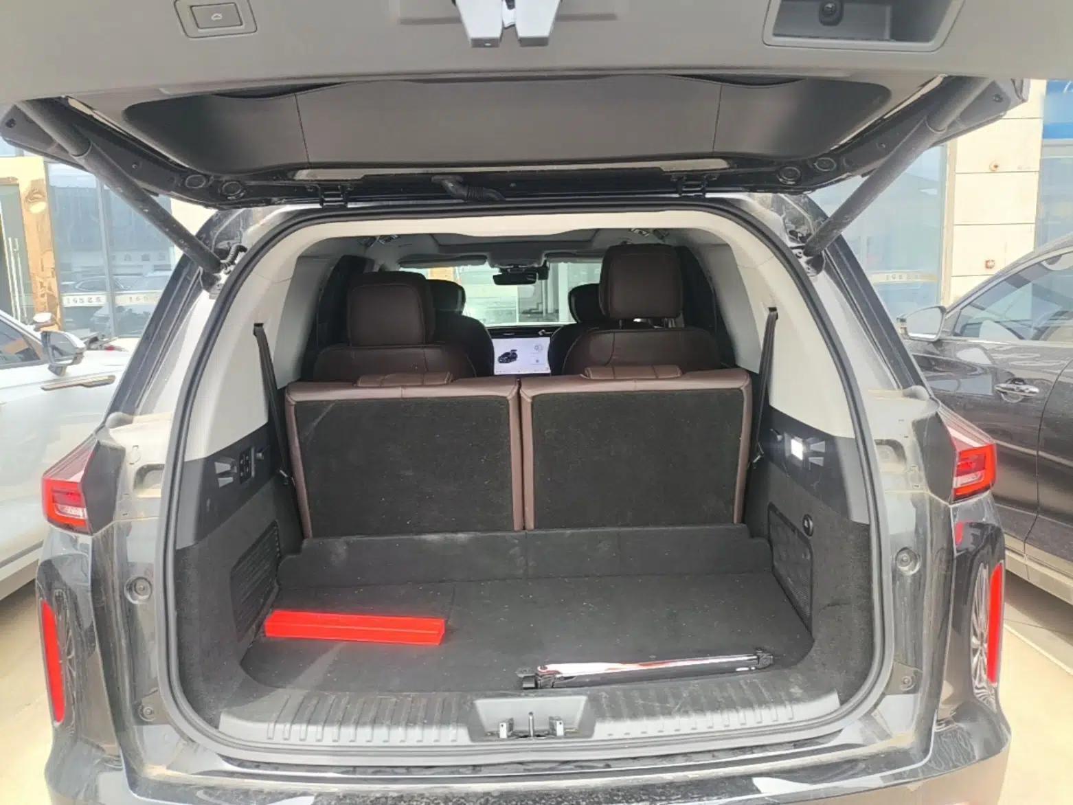 EXEED Lanyue 2024 International Edition 400T Four-Wheel Drive Star Prestige 6-Seater — миниатюра 22