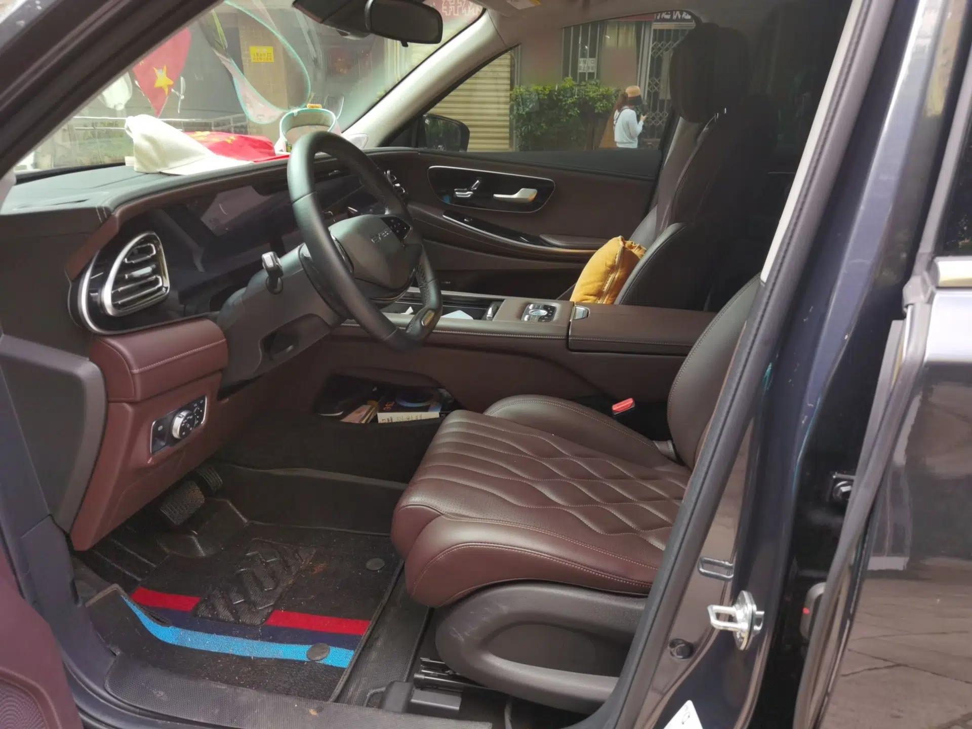 EXEED Lanyue 2025 400T Two-Wheel Drive Starlight Edition 7 Seats — миниатюра 16