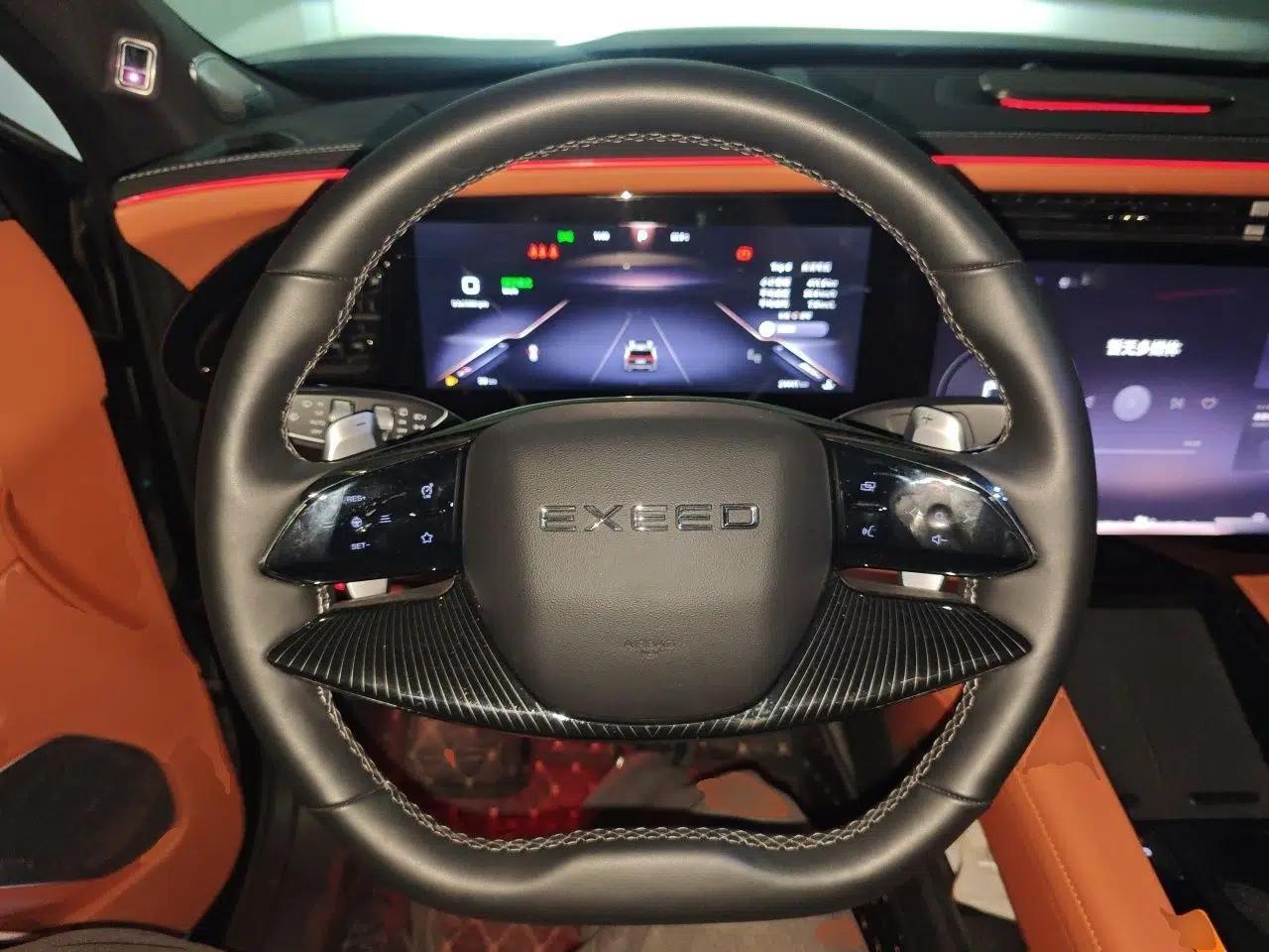 EXEED Lanyue 2025 400T Four-Wheel Drive Star Prestige Edition 6 Seats — миниатюра 11