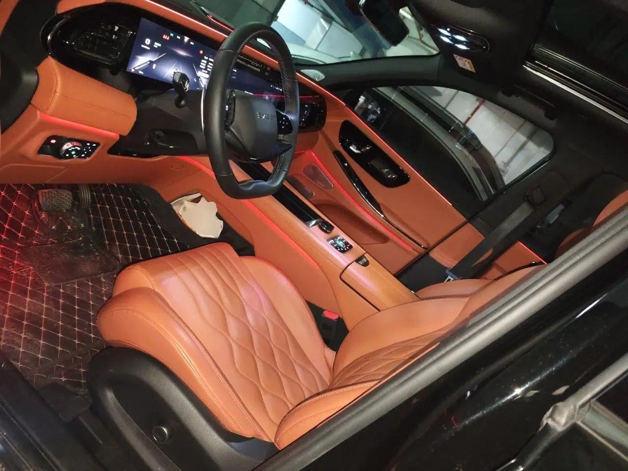 EXEED Lanyue 2025 400T Four-Wheel Drive Star Prestige Edition 6 Seats — миниатюра 16