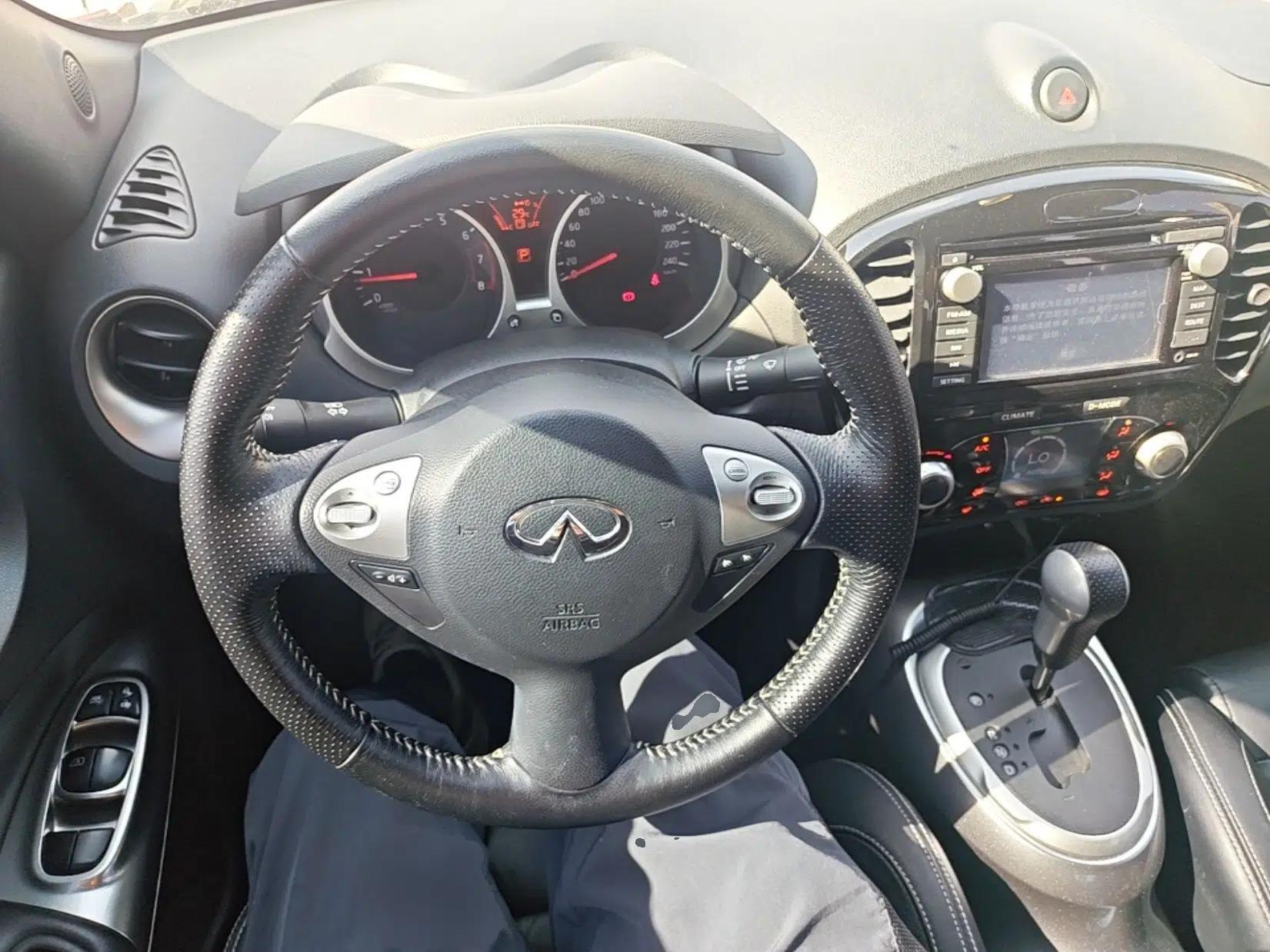 Infiniti ESQ 2014 1.6T Dynamic Edition — миниатюра 16