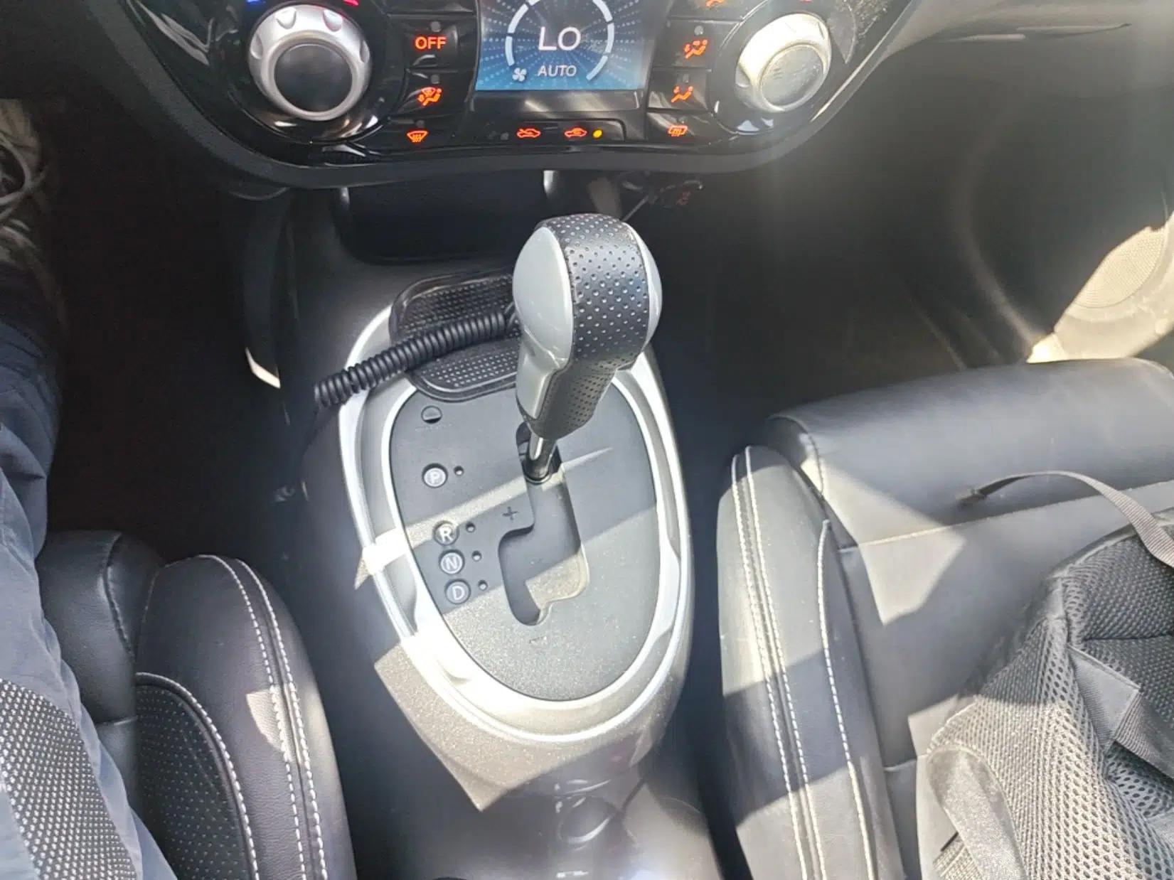 Infiniti ESQ 2014 1.6T Dynamic Edition — миниатюра 19