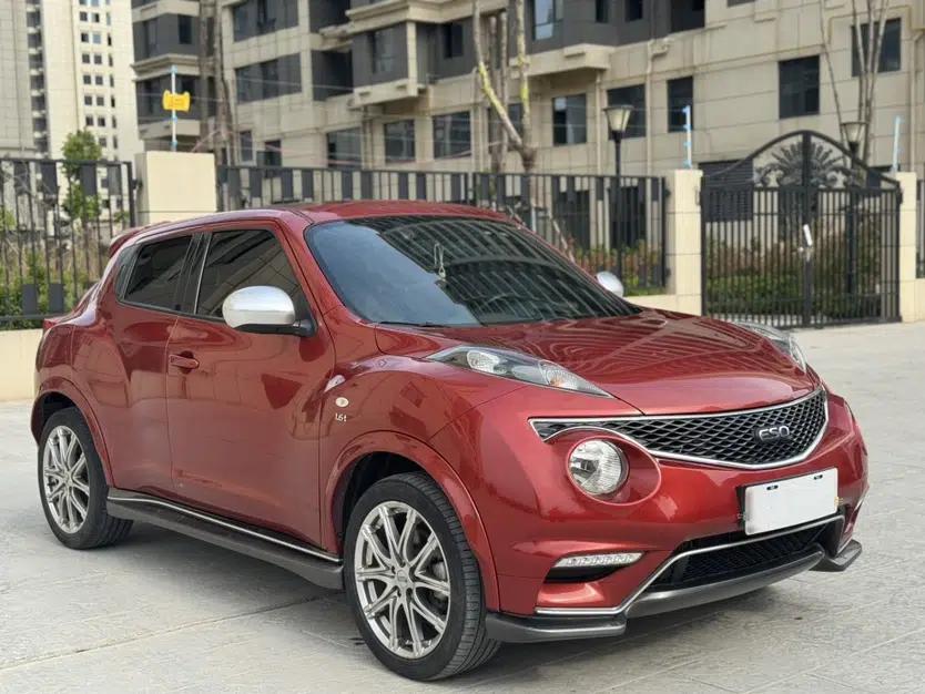 Infiniti ESQ 2014 1.6T Dynamic Edition — миниатюра 3