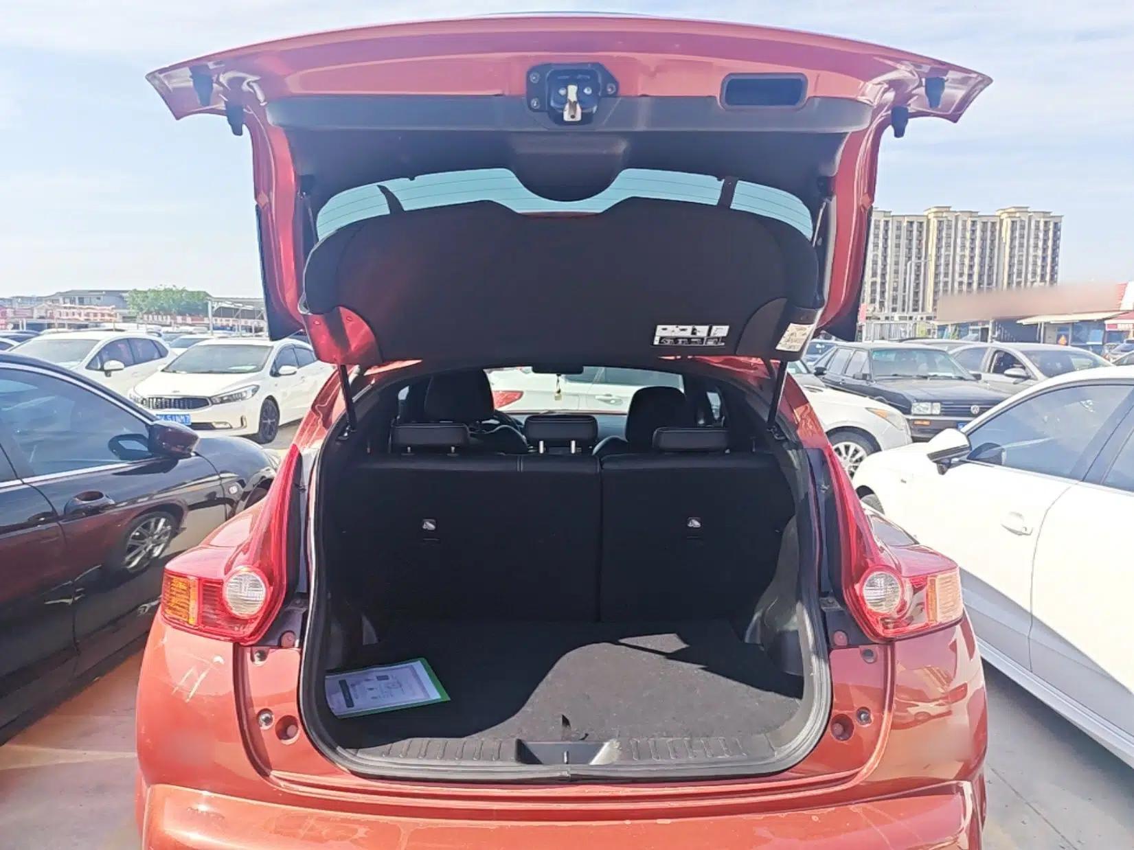 Infiniti ESQ 2014 1.6T Dynamic Edition — миниатюра 22