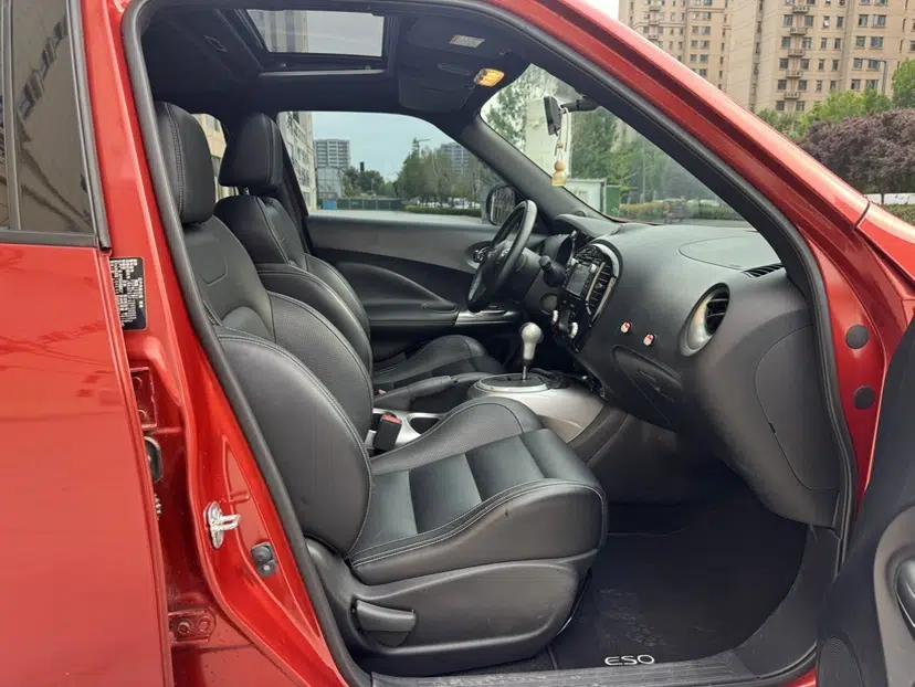 Infiniti ESQ 2014 1.6T Dynamic Edition — миниатюра 26