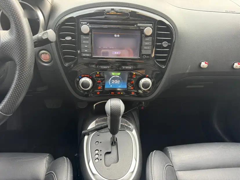 Infiniti ESQ 2014 1.6T Dynamic Edition — миниатюра 30