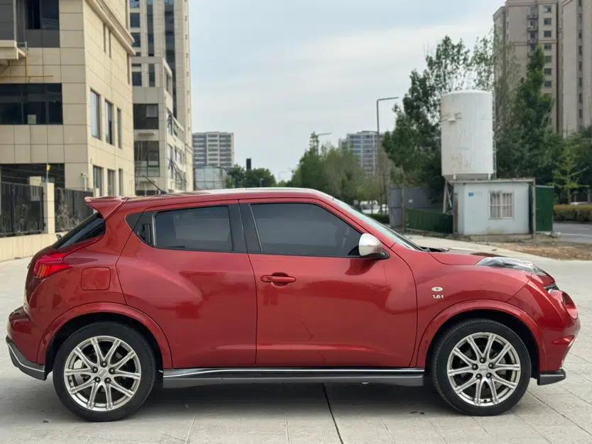 Infiniti ESQ 2014 1.6T Dynamic Edition — миниатюра 4