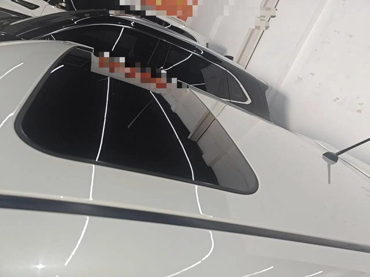 Infiniti ESQ 2014 1.6L Spontaneous Edition — миниатюра 11