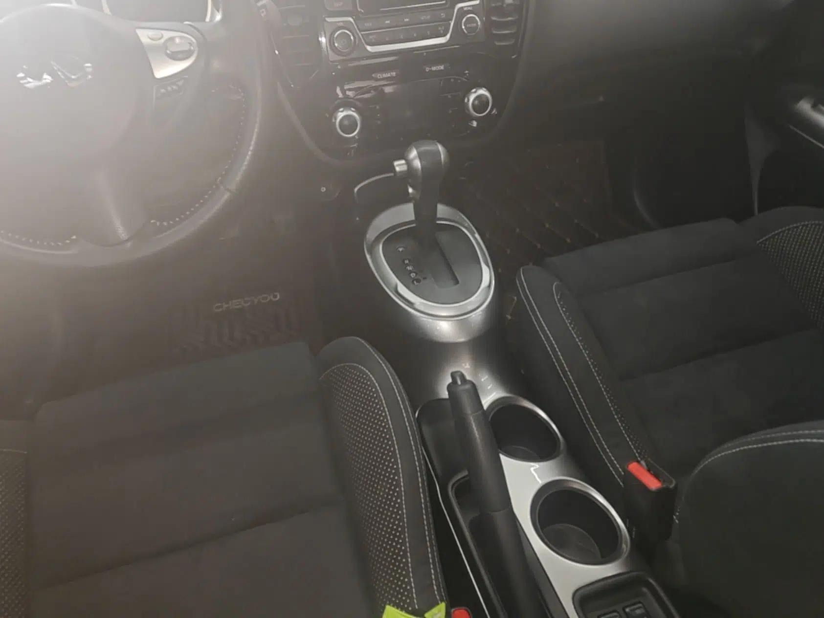 Infiniti ESQ 2014 1.6L Spontaneous Edition — миниатюра 17