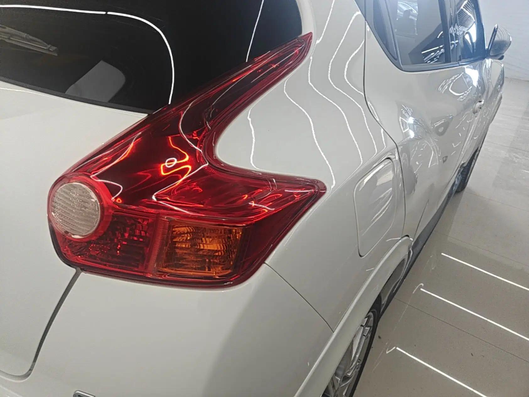 Infiniti ESQ 2014 1.6L Spontaneous Edition — миниатюра 7