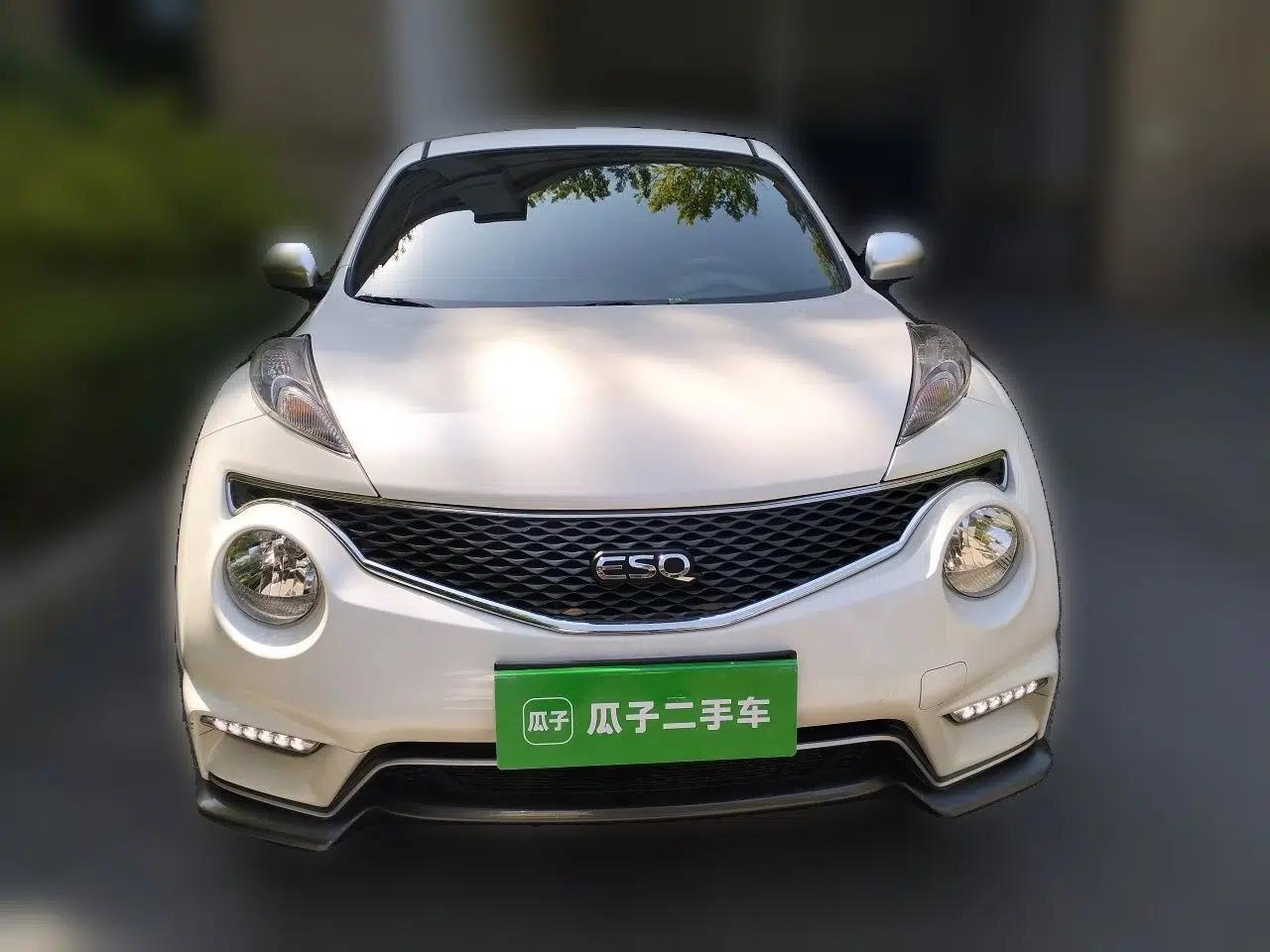 Infiniti ESQ 2014 1.6L Spontaneous Edition — миниатюра 2