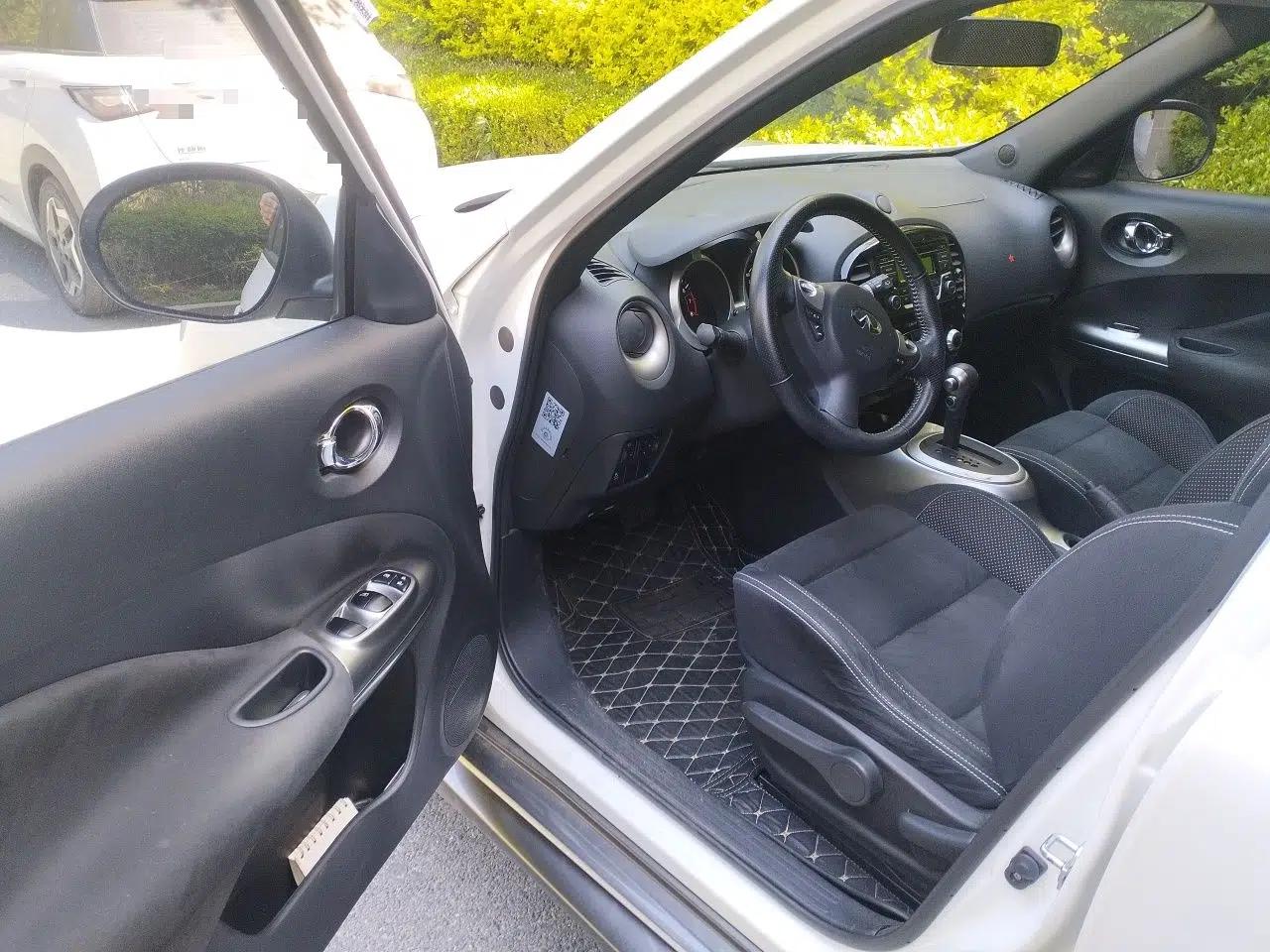 Infiniti ESQ 2014 1.6L Spontaneous Edition — миниатюра 17