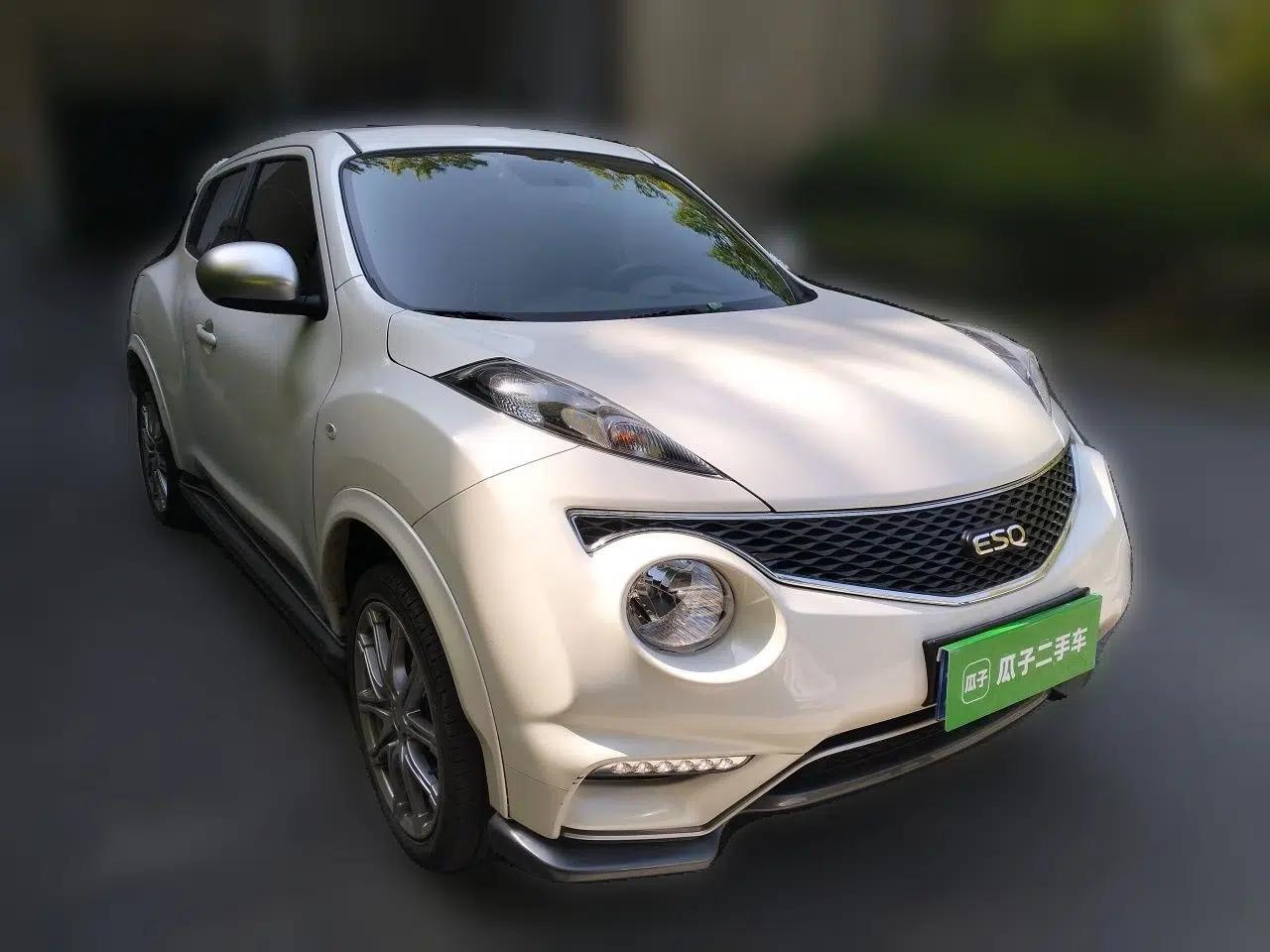 Infiniti ESQ 2014 1.6L Spontaneous Edition — миниатюра 3
