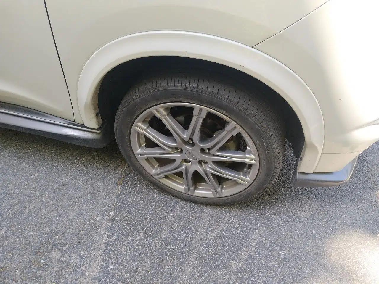 Infiniti ESQ 2014 1.6L Spontaneous Edition — миниатюра 8