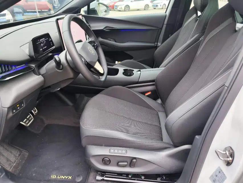 Volkswagen ID.UNYX 2025 Pure Model — миниатюра 8