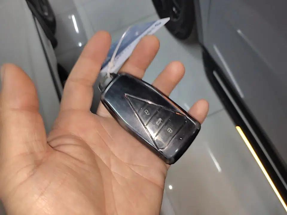 Venucia V 2023 260T Idol Edition Pro — миниатюра 12