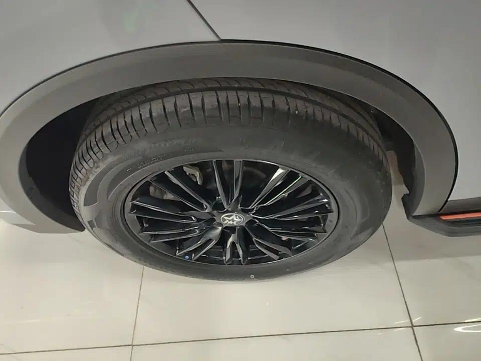 Venucia V 2023 260T Idol Edition Pro — миниатюра 10