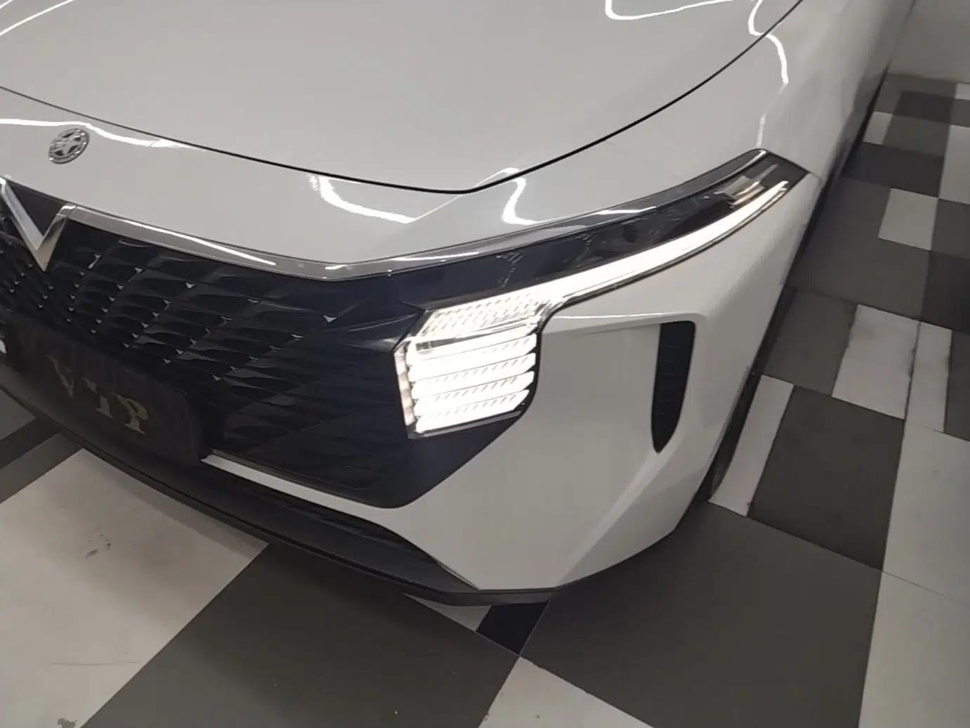 Venucia V 2021 260T Idol Edition — миниатюра 9