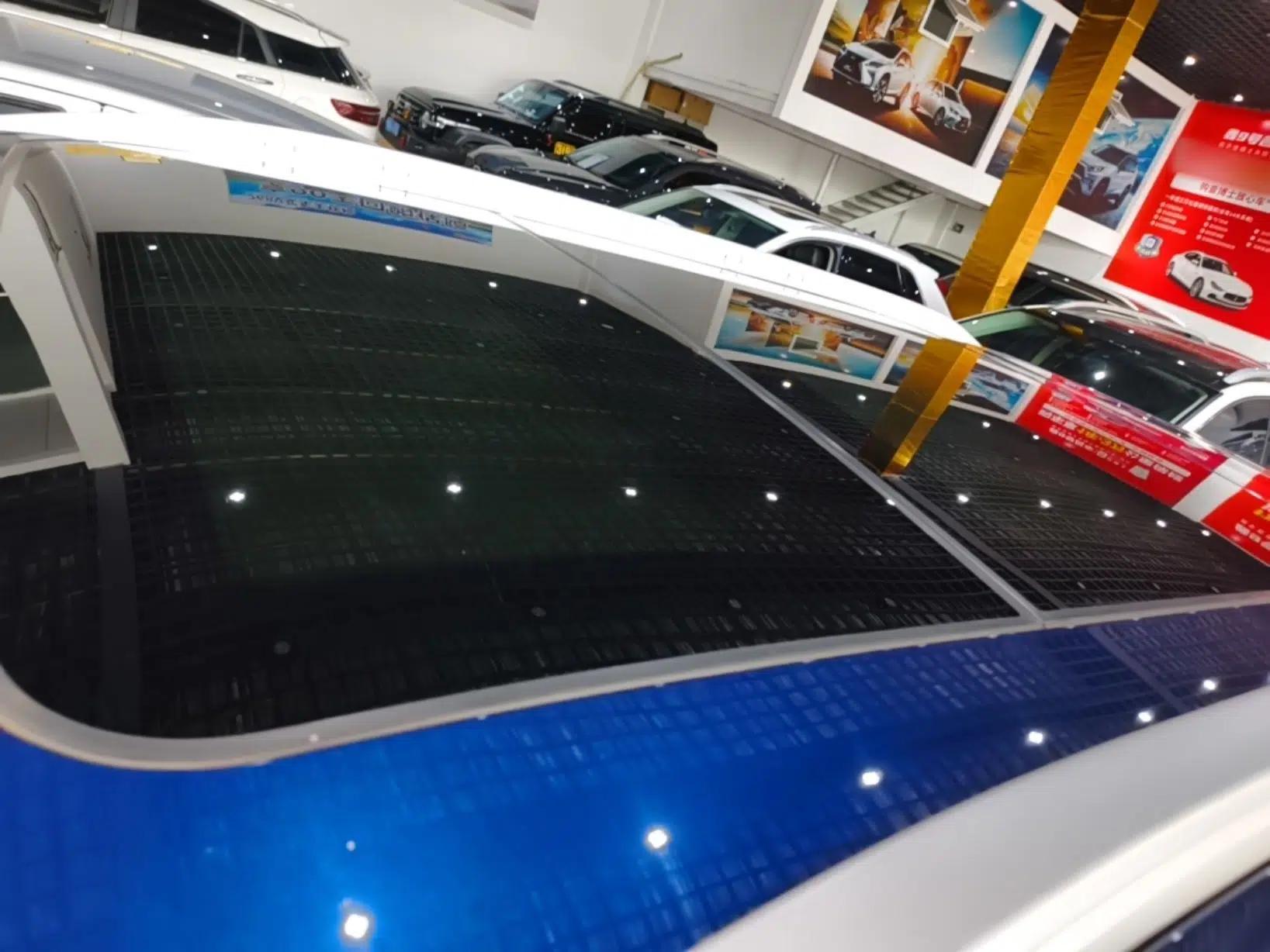Venucia Star 2020 260T Automatic 48V Mild Hybrid Turbocharged Starry Edition — миниатюра 11