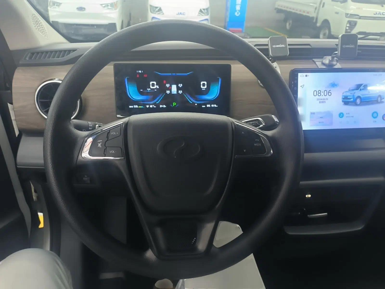 Ruichi EC75 2025 Model Passenger Vehicle Smart Driving Ultra-Charging Edition, Pioneer Type I, 52.16 kWh — миниатюра 14