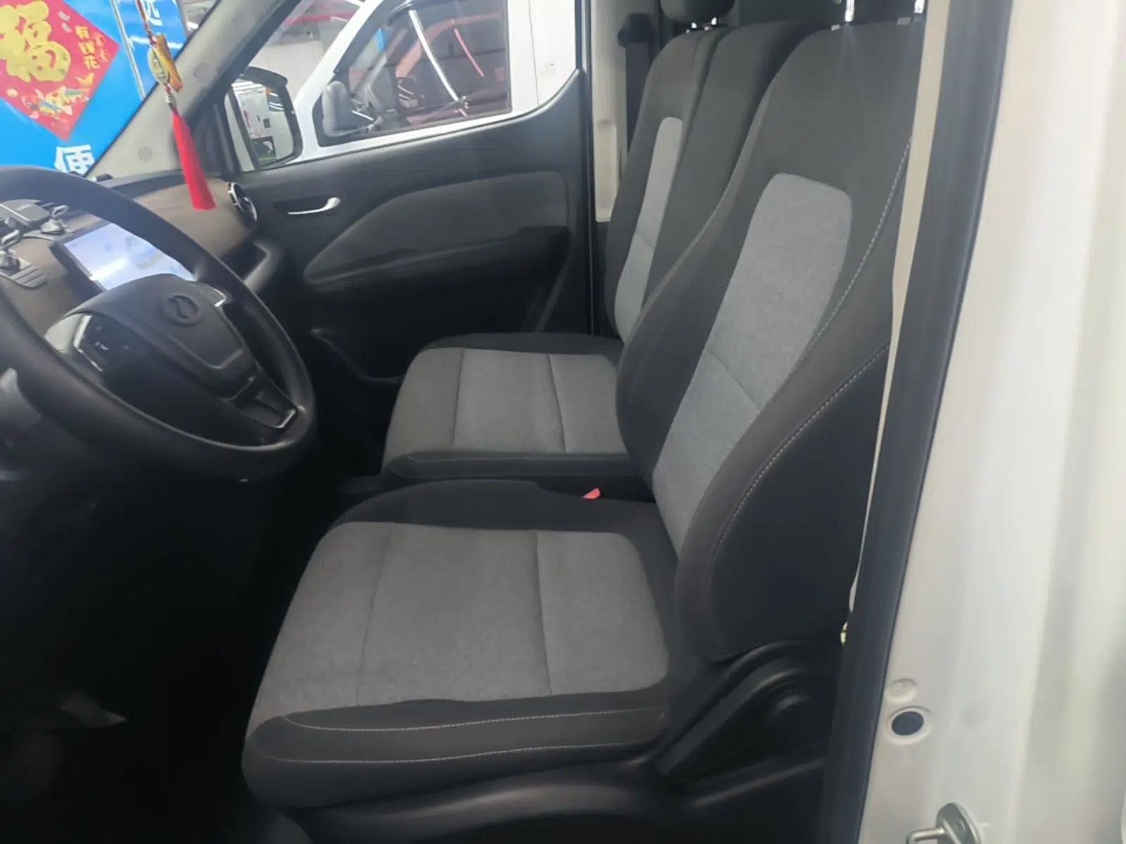 Ruichi EC75 2025 Model Passenger Vehicle Smart Driving Ultra-Charging Edition, Pioneer Type I, 52.16 kWh — миниатюра 18