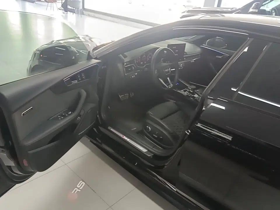Audi RS 5 2022 RS 5 2.9T Sportback Dark Gold Edition — миниатюра 19