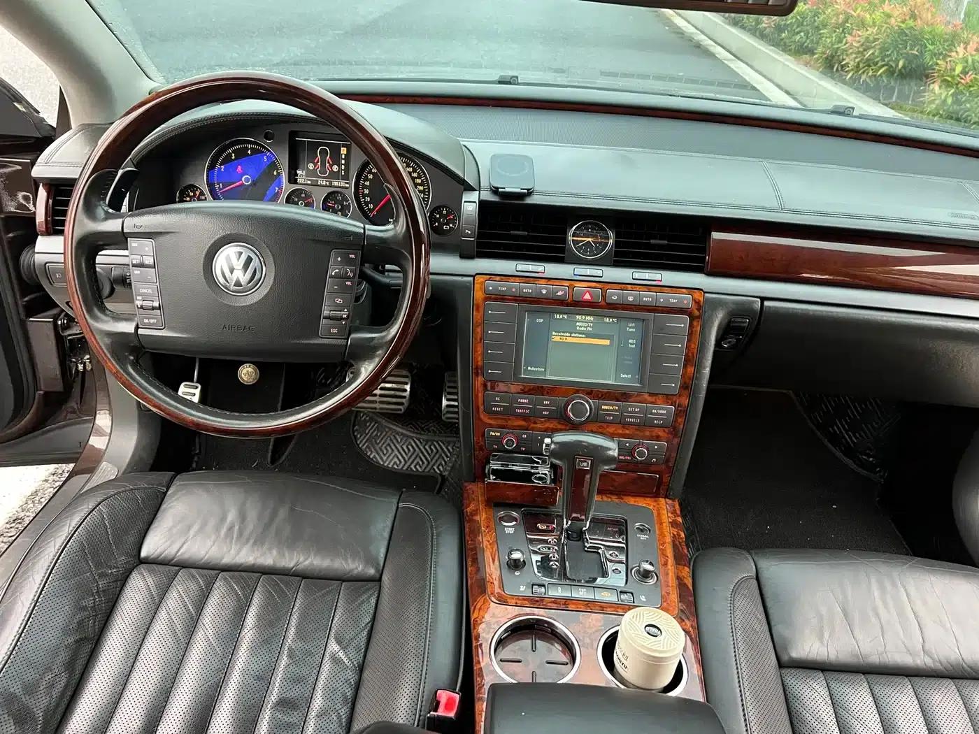 Phaeton 2005 4.2 V8 Luxury Edition — миниатюра 12