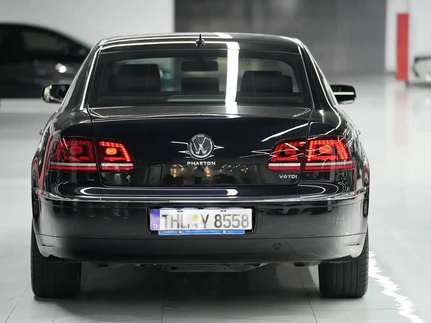 Phaeton 2015 3.0L Exclusive Edition — миниатюра 14